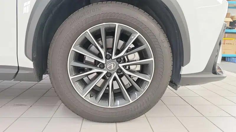 Lexus NX 2025 200 FWD FUN — миниатюра 17
