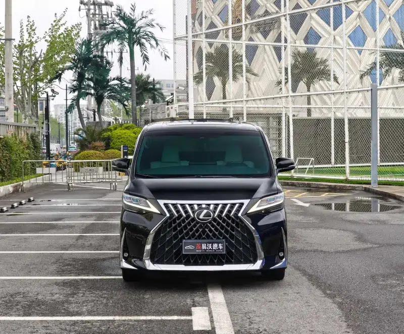 Lexus LM 2022 3.5L Automatic Front-Wheel Drive 4-Seater (Parallel Import) — миниатюра 2