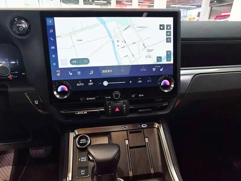 Lexus GX 2024 550h Lingfeng Edition — миниатюра 17