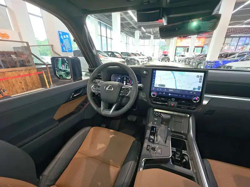 Lexus GX 2024 550h Lingfeng Edition — миниатюра 22
