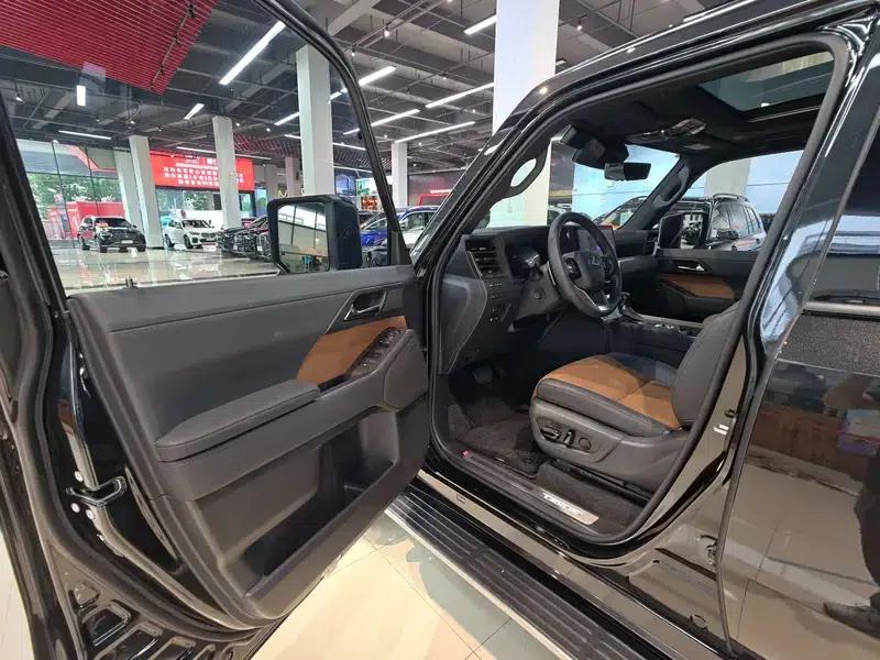 Lexus GX 2024 550h Lingfeng Edition — миниатюра 26