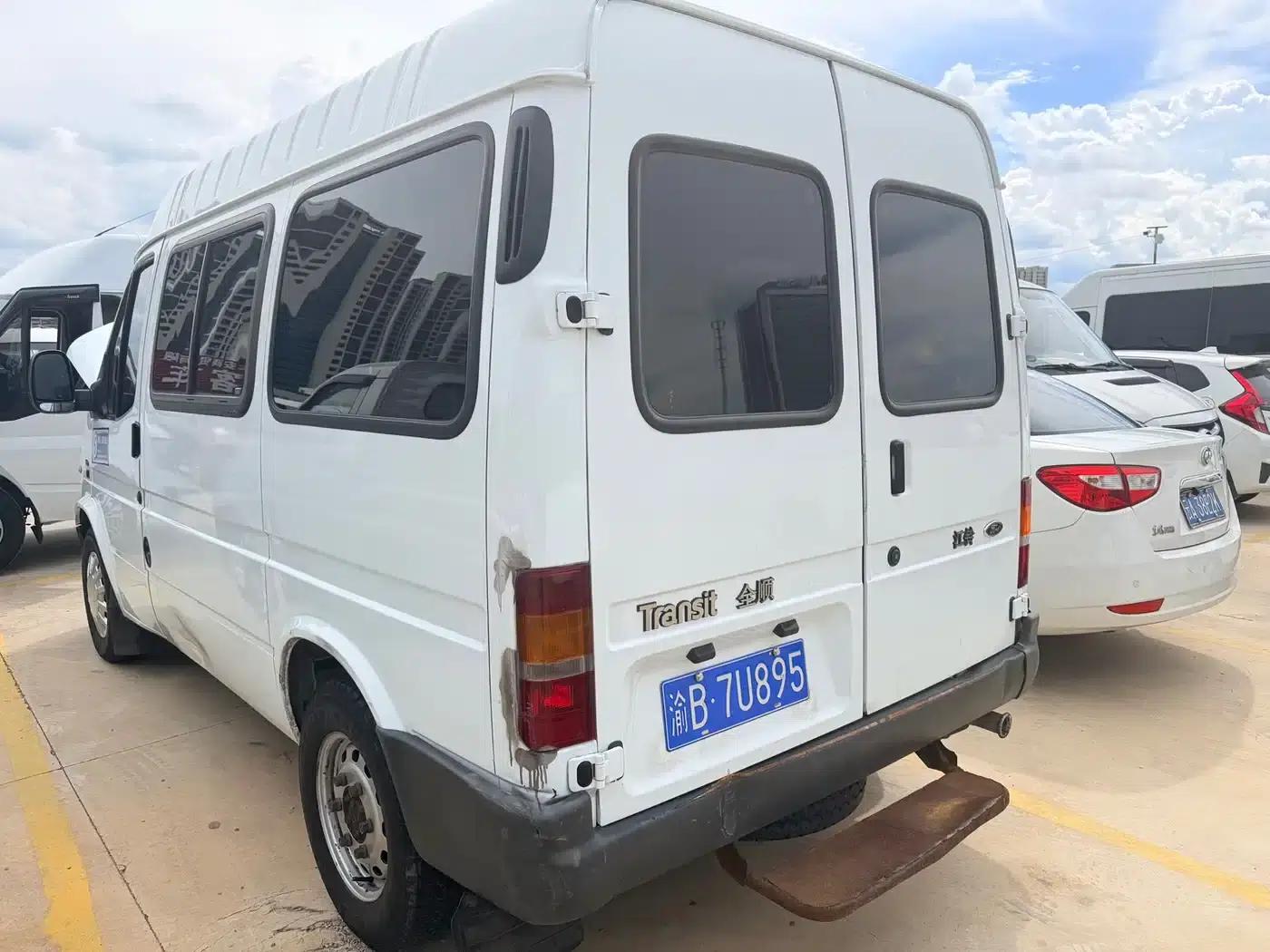 Classic Ford Transit 2013 2.8T Diesel Standard Short Wheelbase Mid-Roof JX493ZLQ3A — миниатюра 4