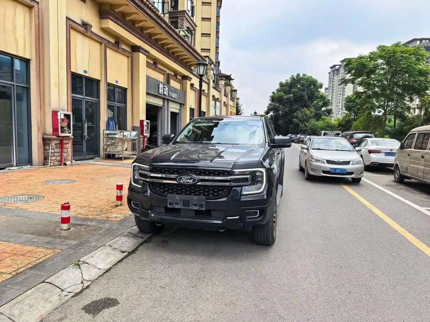 Ranger 2025 Model, 4WD Automatic Off-Road Version (Gasoline) — миниатюра 1