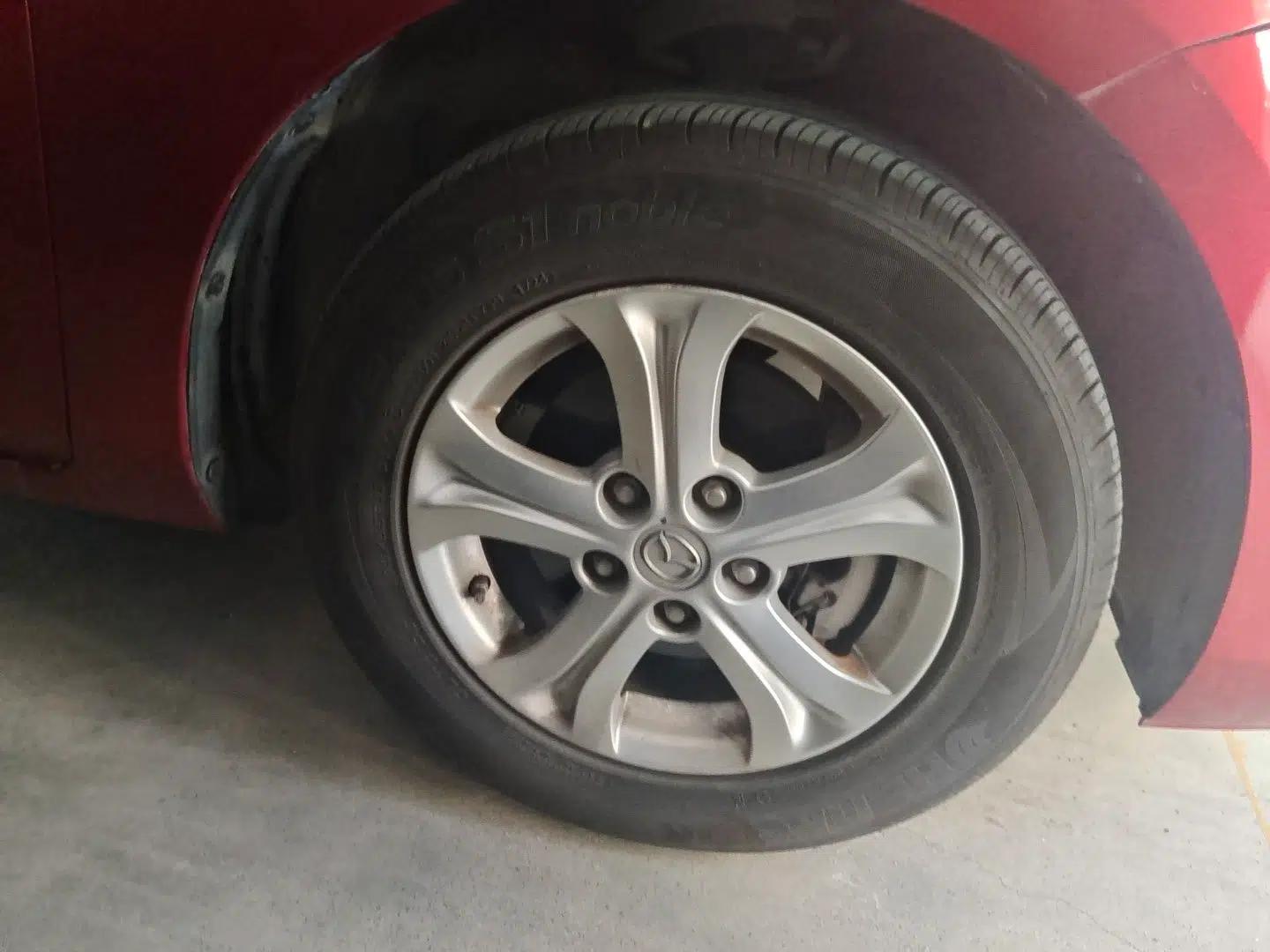 Mazda 3 2015 Hatchback 1.6L Automatic Elite Model — миниатюра 8