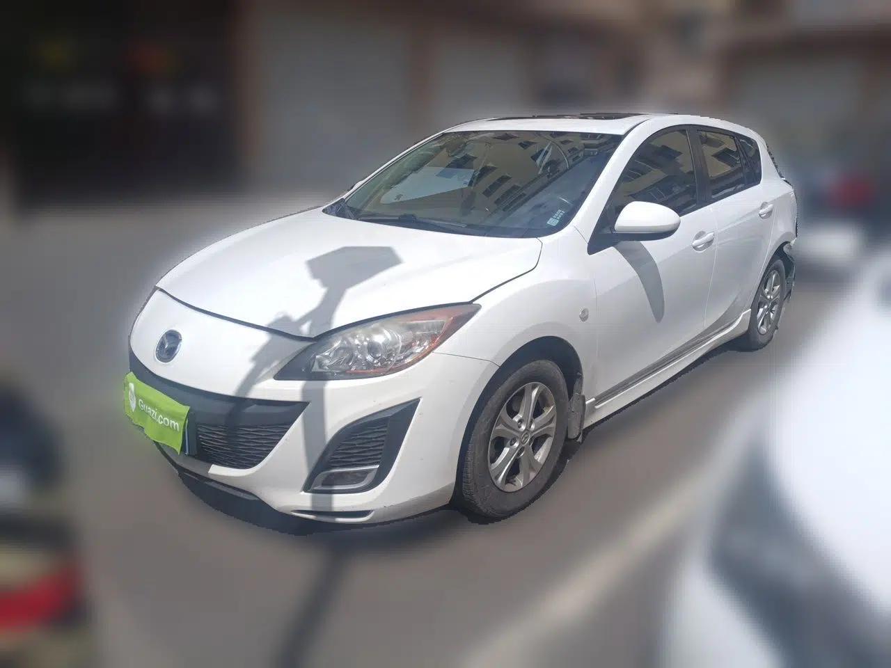 Mazda 3 2012 Hatchback 1.6L Automatic Elite Model — миниатюра 1