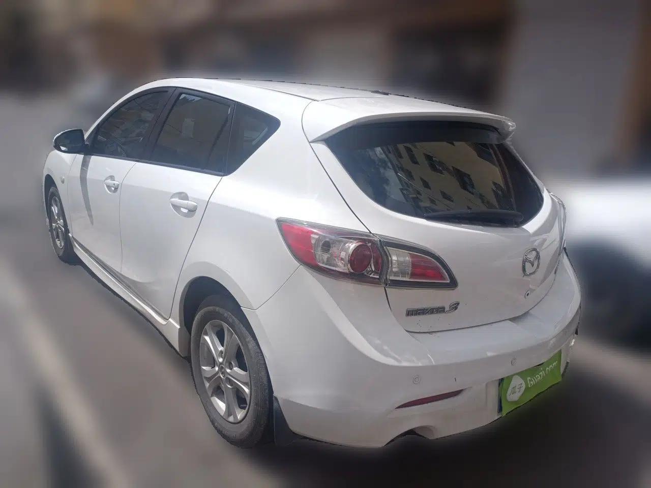 Mazda 3 2012 Hatchback 1.6L Automatic Elite Model — миниатюра 4