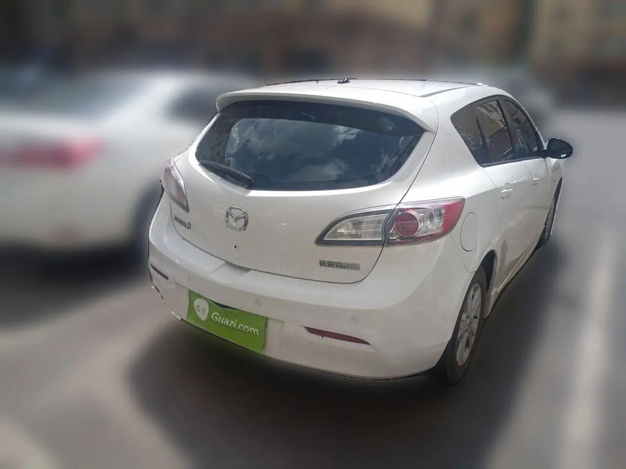 Mazda 3 2012 Hatchback 1.6L Automatic Elite Model — миниатюра 6