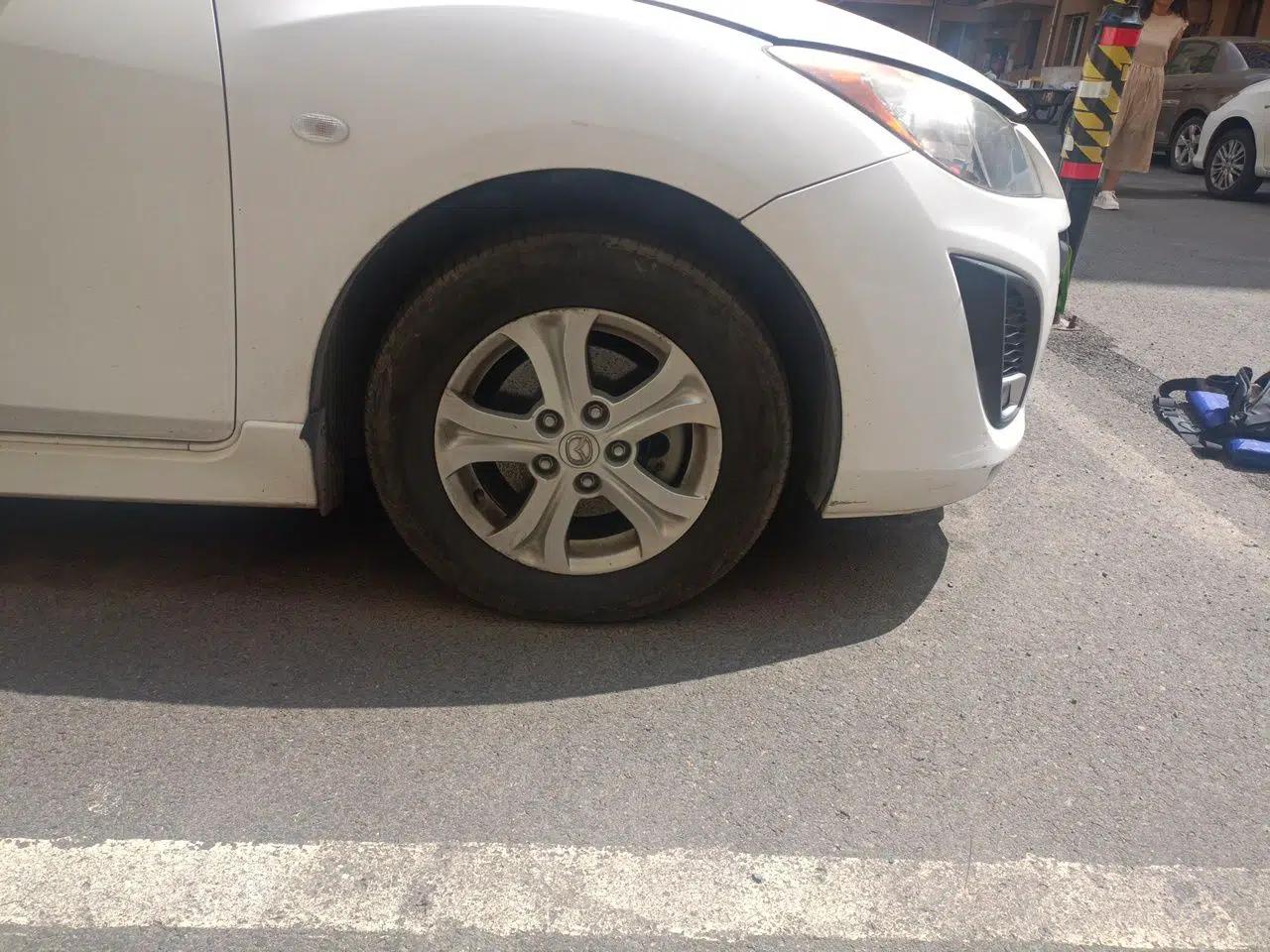 Mazda 3 2012 Hatchback 1.6L Automatic Elite Model — миниатюра 8