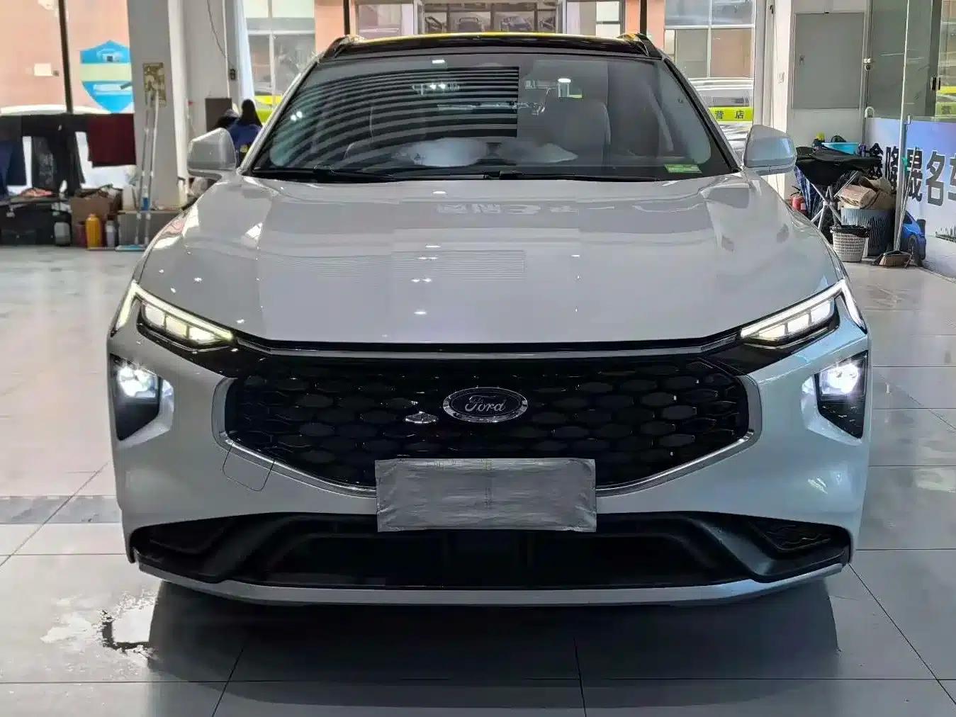 EVOS 2022 EcoBoost 245 Fashion Edition — миниатюра 2