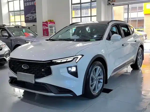 EVOS 2022 EcoBoost 245 Fashion Edition