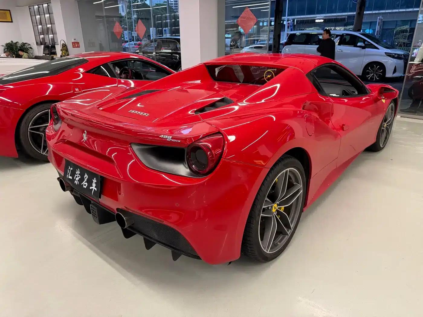 2015 Ferrari 488 Spider — миниатюра 3