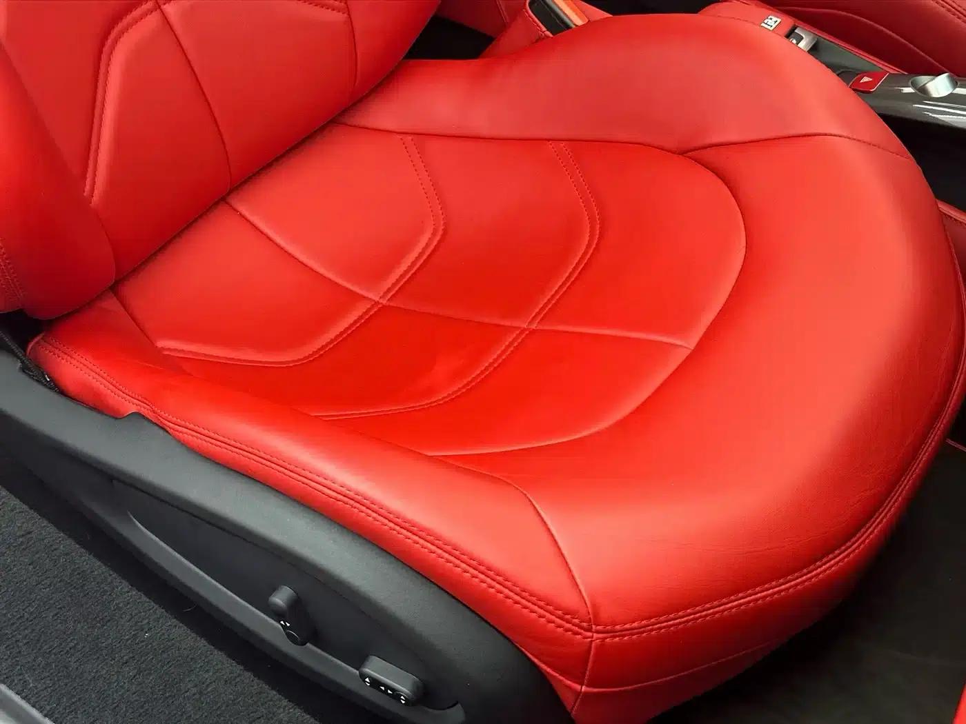 2015 Ferrari 488 GTB — миниатюра 12