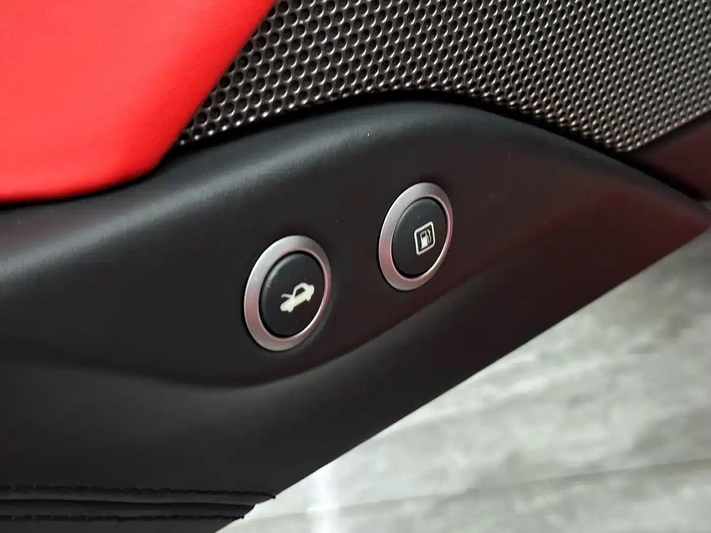 2015 Ferrari 488 GTB — миниатюра 23