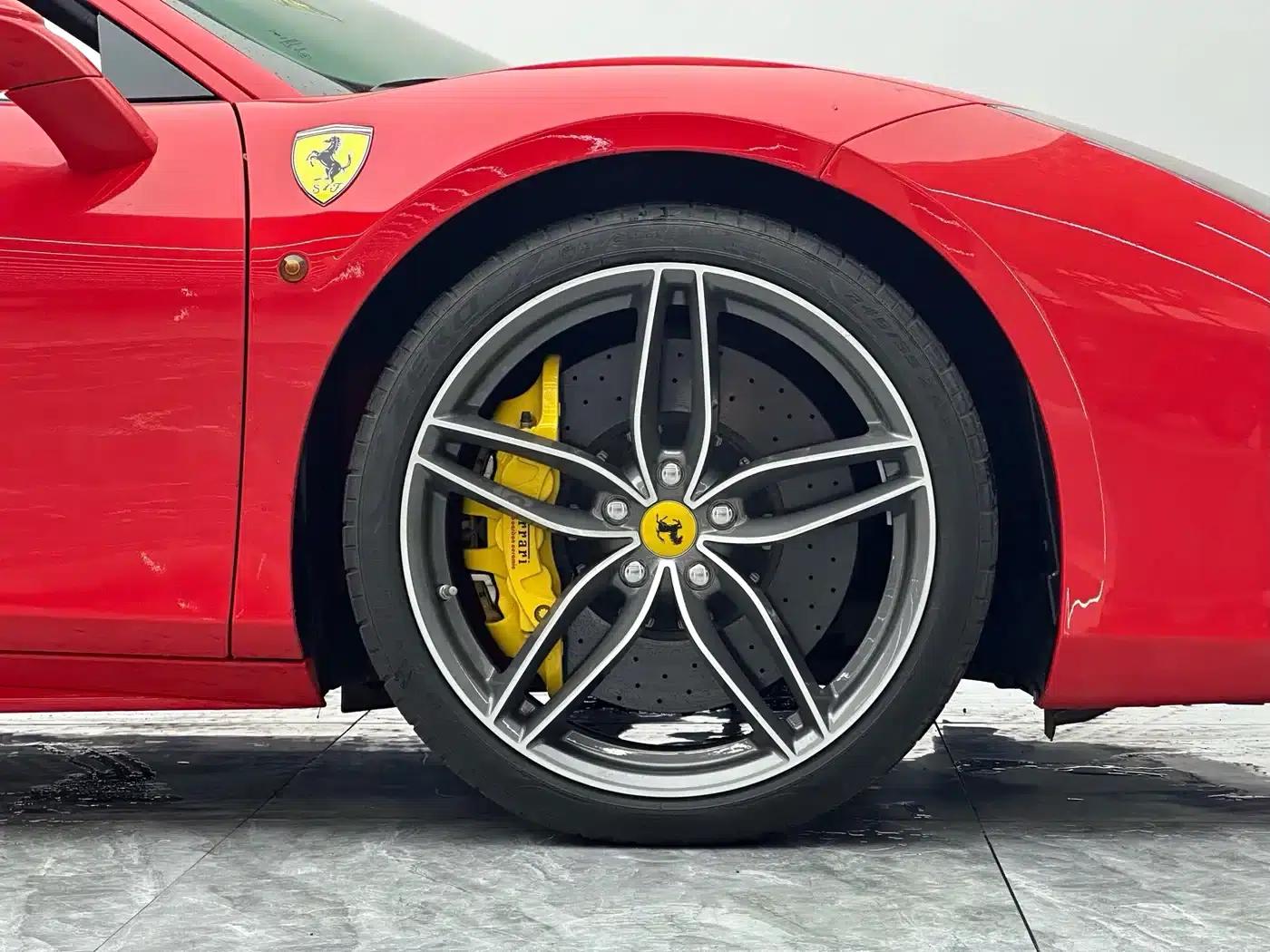 2015 Ferrari 488 GTB — миниатюра 8