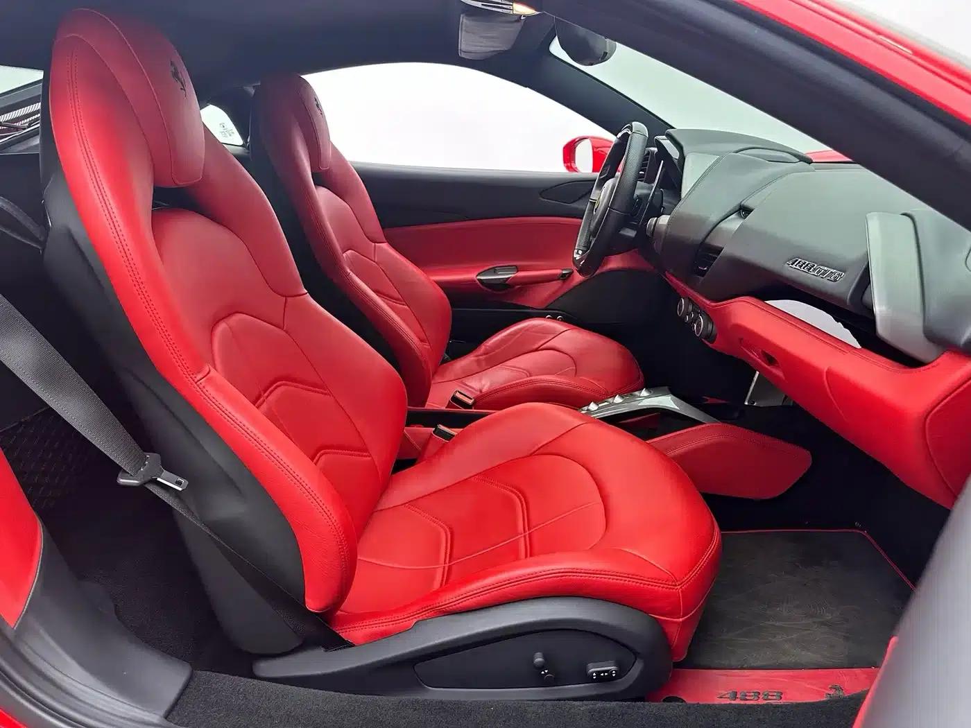 2015 Ferrari 488 GTB — миниатюра 10