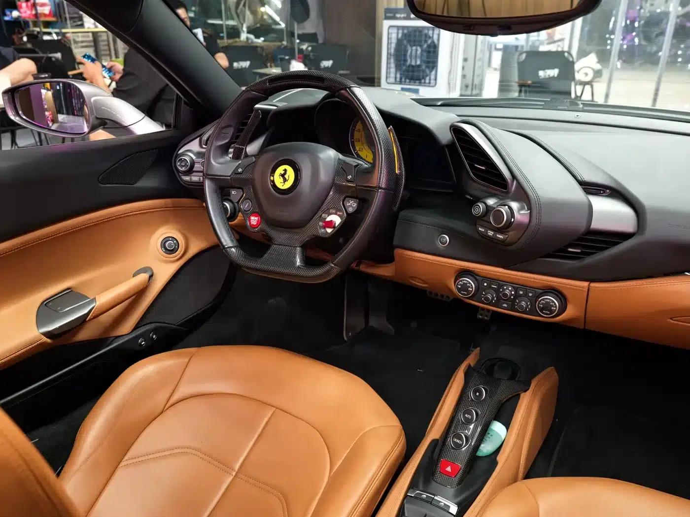 2015 Ferrari 488 Spider — миниатюра 5