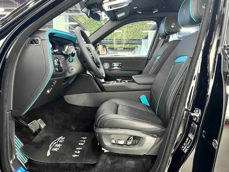2025 Cullinan Series II Black Badge Disruptor — миниатюра 20