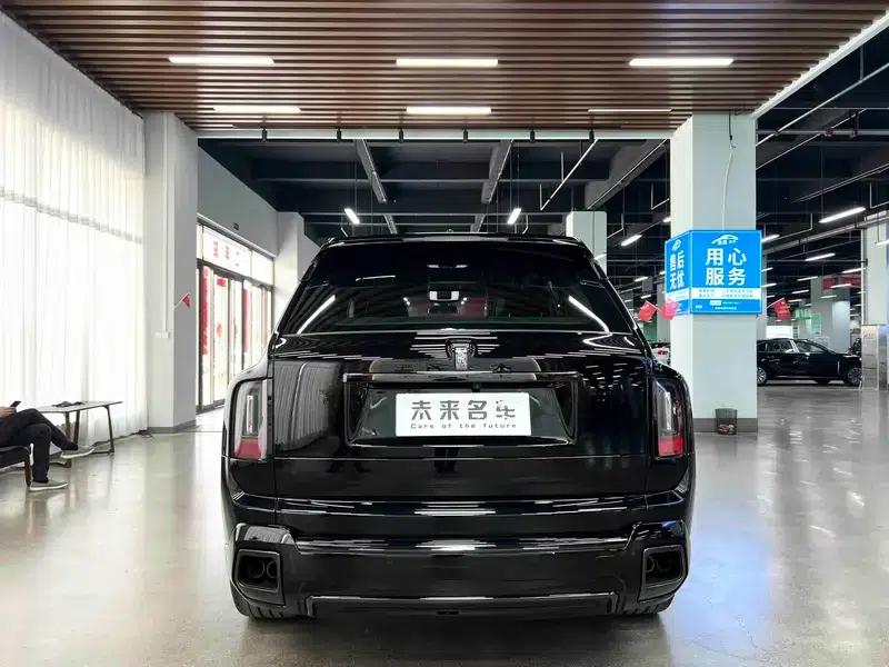 2025 Cullinan Series II Black Badge Disruptor — миниатюра 5