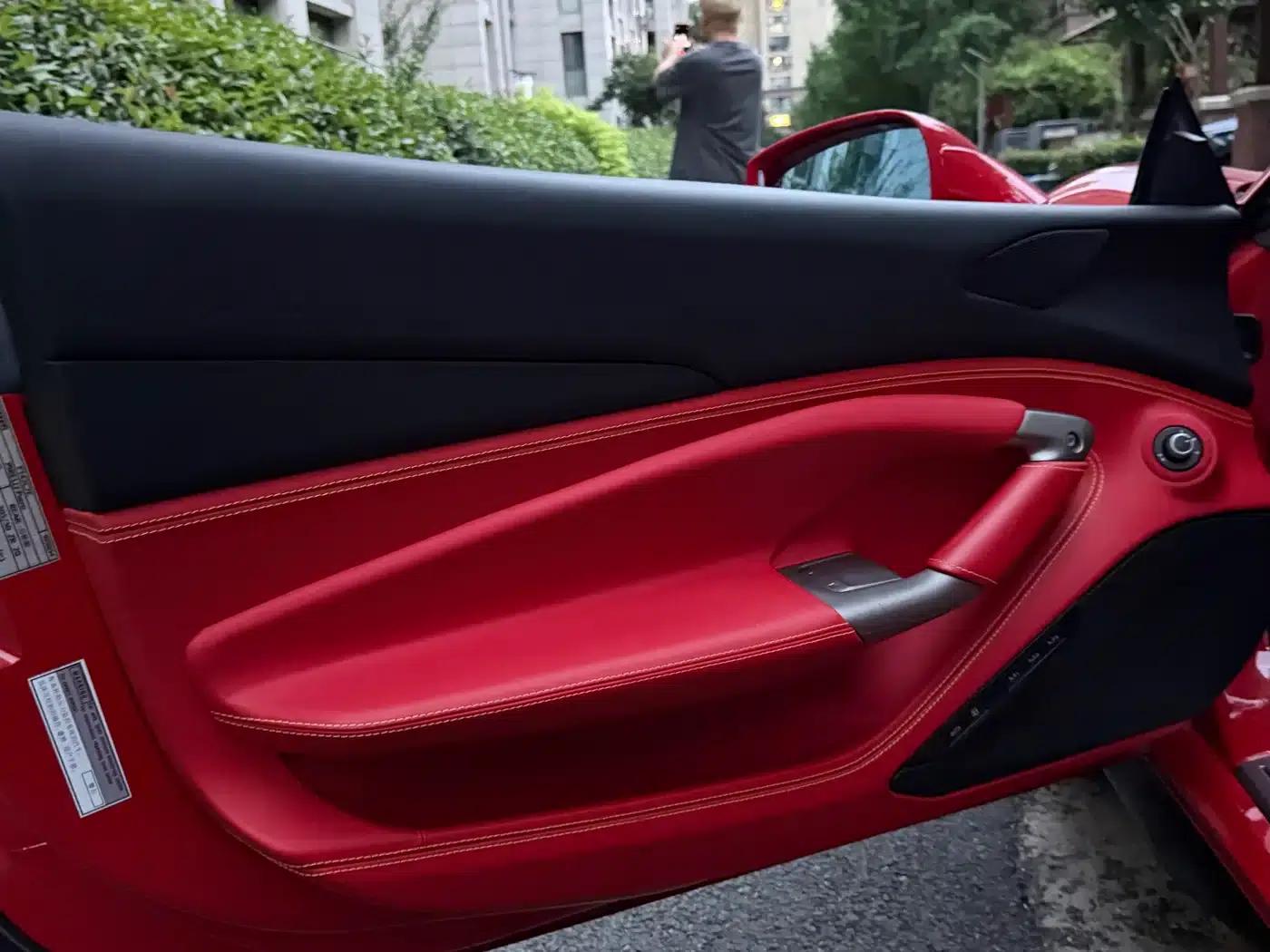 Ferrari F8 2019 Tributo 3.9T V8 — миниатюра 13