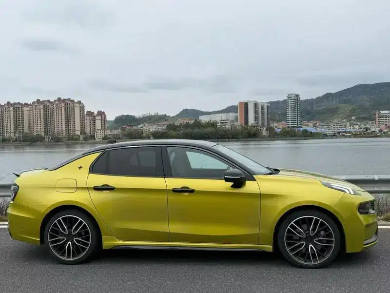 Lynk & Co 03 2019 Model 03+ Facelift 2.0TD Automatic Wind Chaser Edition — миниатюра 6