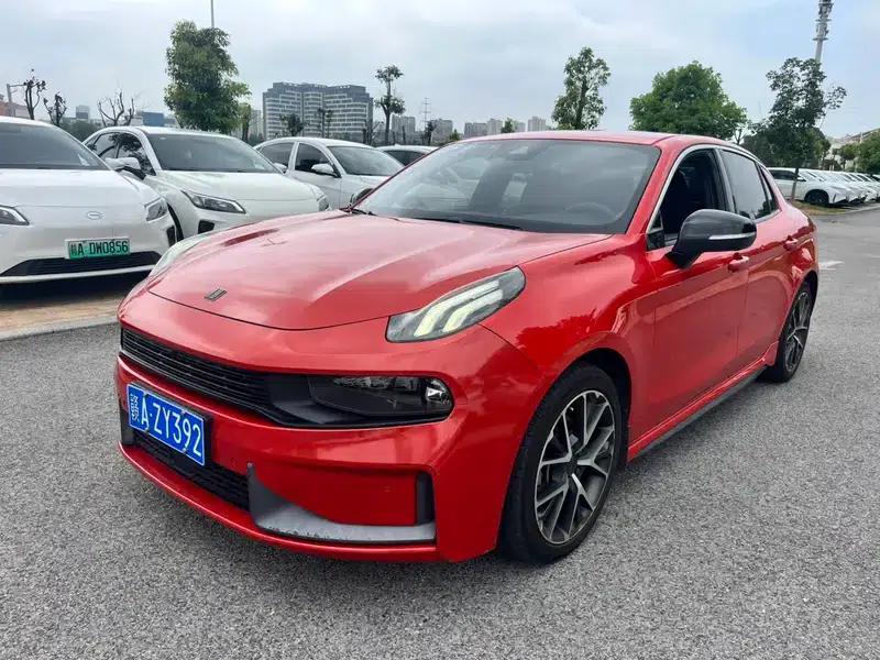 Lynk & Co 03 2019 1.5TD DCT Pro Edition — миниатюра 1