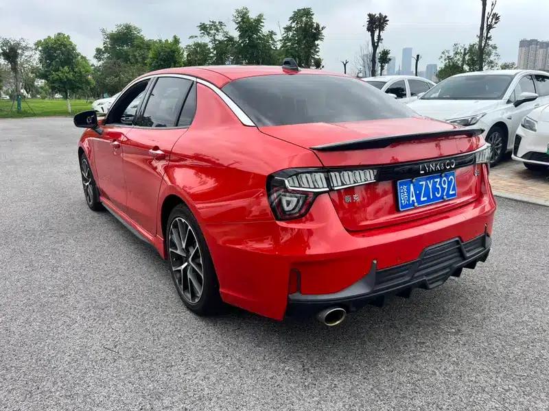 Lynk & Co 03 2019 1.5TD DCT Pro Edition — миниатюра 4