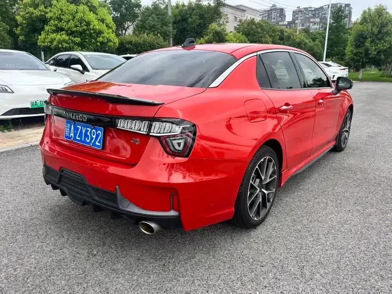Lynk & Co 03 2019 1.5TD DCT Pro Edition — миниатюра 6