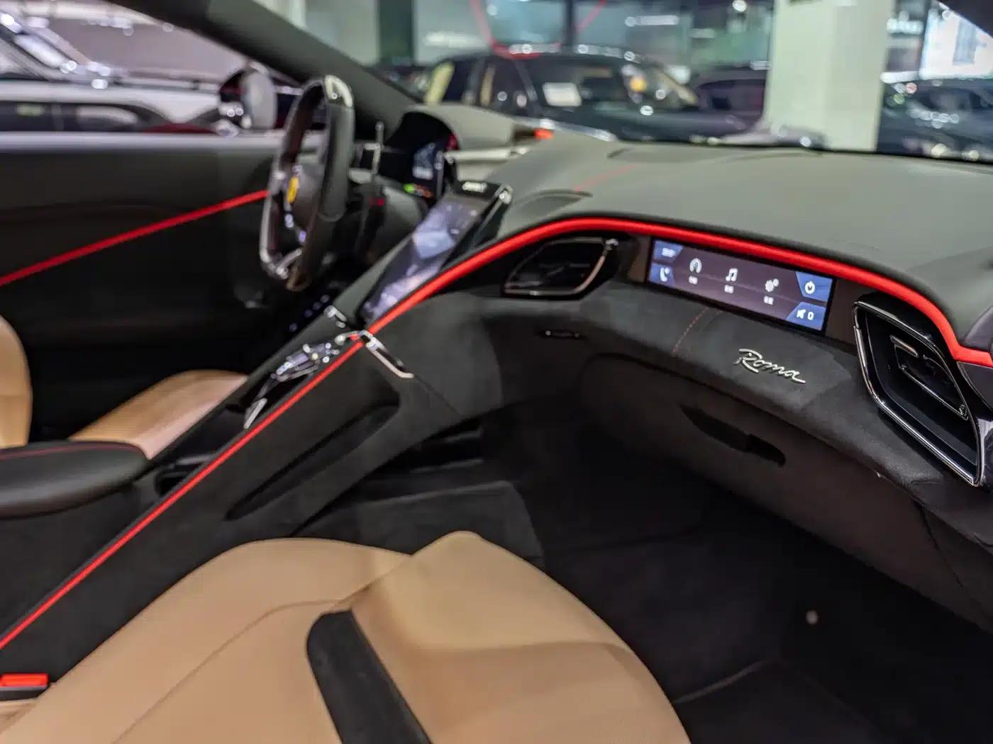 Roma 2020 3.9T V8 — миниатюра 6