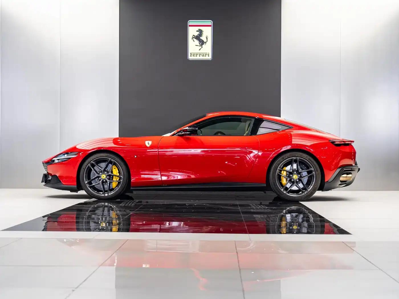 Roma 2020 3.9T V8 — миниатюра 10