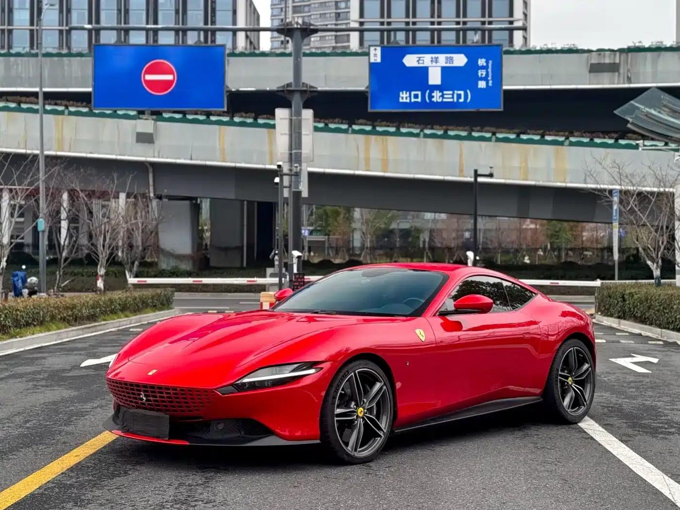 Roma 2020 3.9T V8 — миниатюра 2