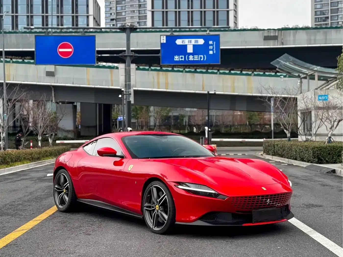 Roma 2020 3.9T V8 — миниатюра 3
