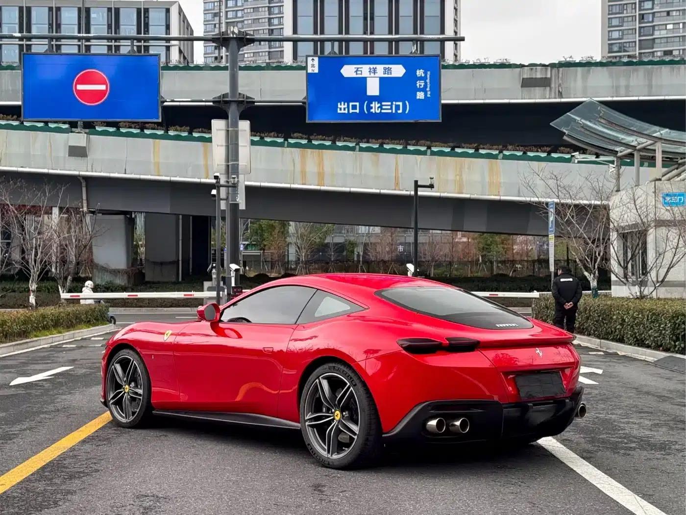 Roma 2020 3.9T V8 — миниатюра 7