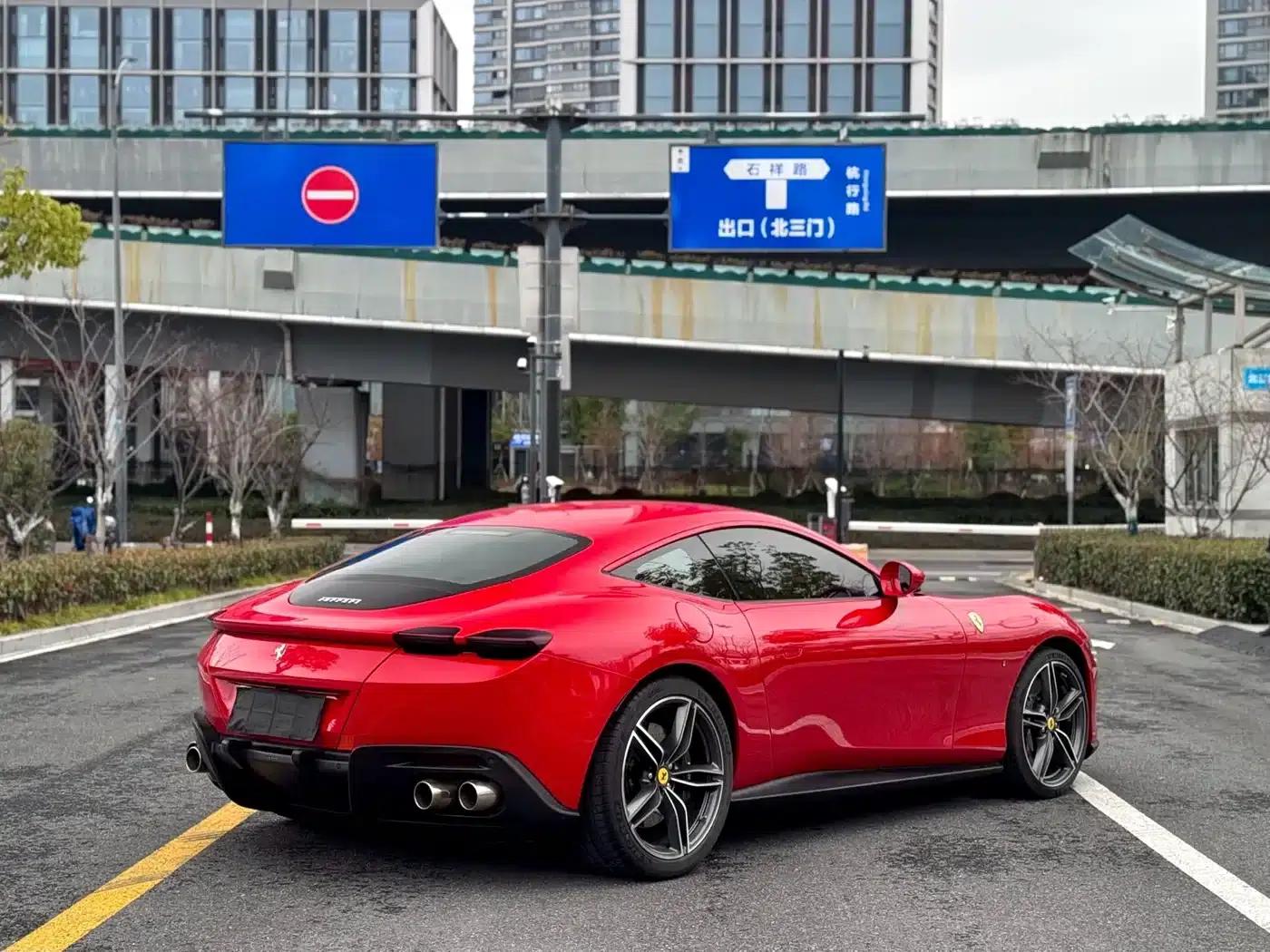 Roma 2020 3.9T V8 — миниатюра 9