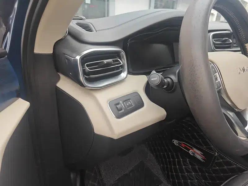 Lynk & Co 01 2017 2.0T 2WD Pro Edition — миниатюра 13
