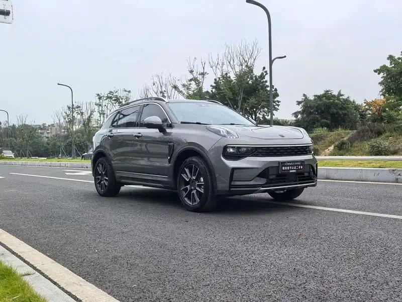 Lynk & Co 01 2021 2.0TD Two-Wheel Drive Pro — миниатюра 3