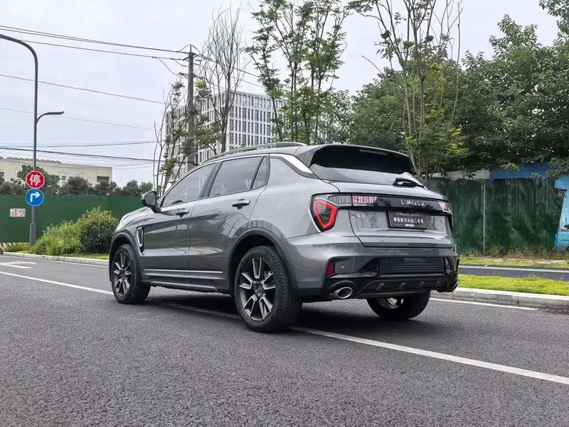 Lynk & Co 01 2021 2.0TD Two-Wheel Drive Pro — миниатюра 5