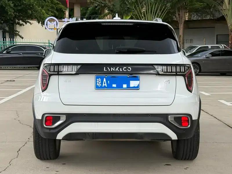 Lynk & Co 01 2017 2.0T 2WD Pro Edition — миниатюра 5