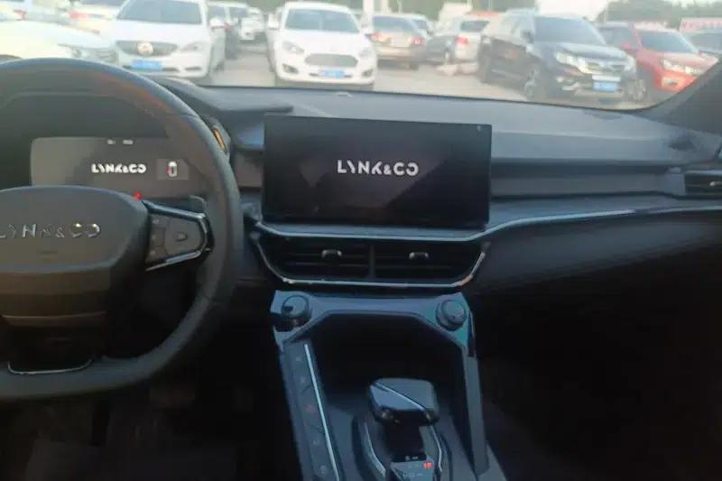 Lynk & Co 06 2023 Remix 1.5T Pro — миниатюра 12