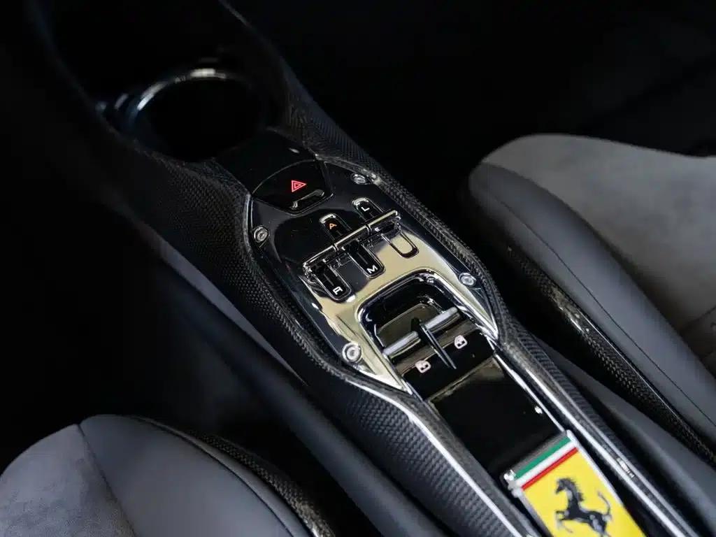 Ferrari 296 2021 3.0T V6 GTB — миниатюра 13