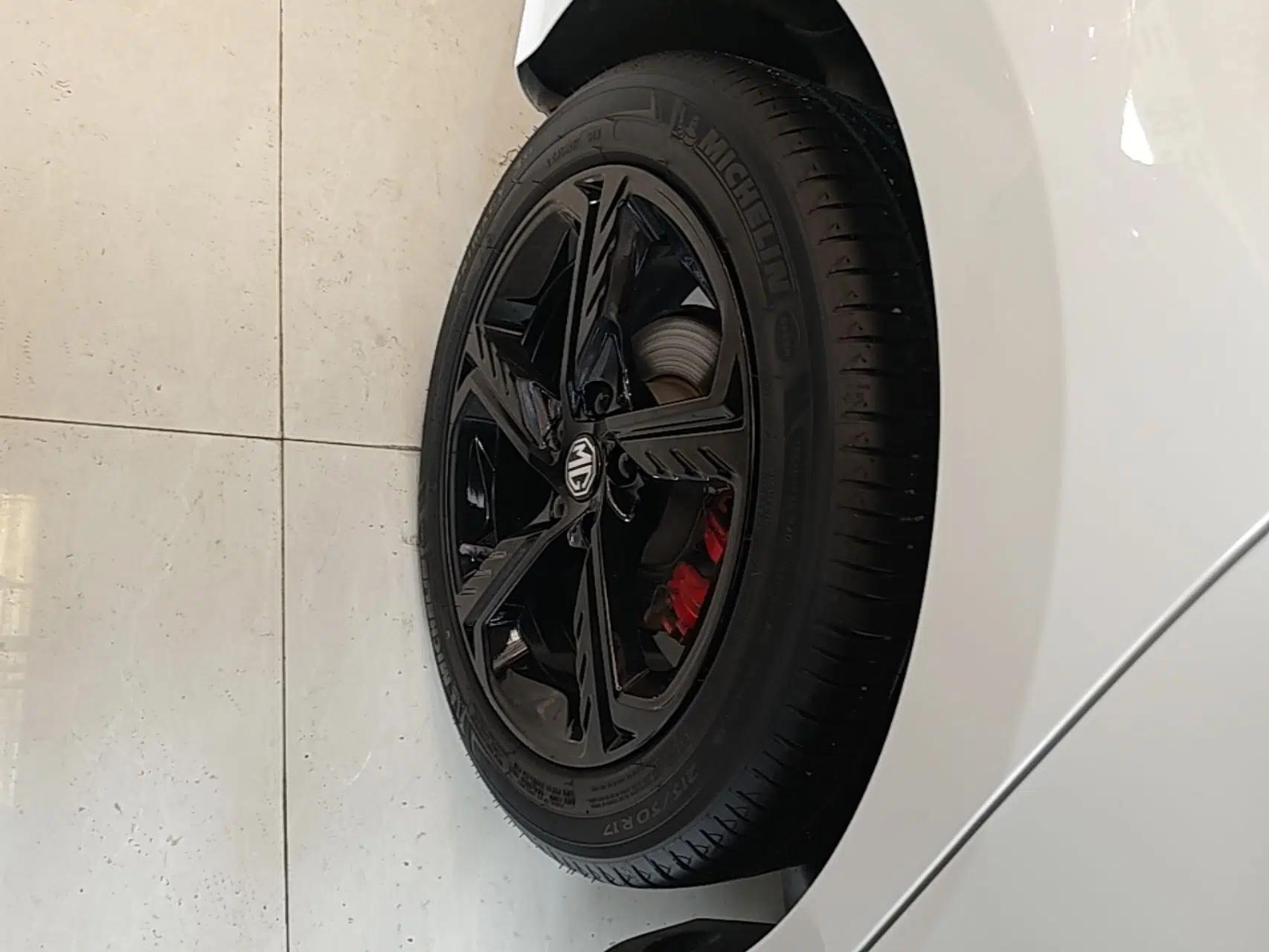 MG 5 Scorpio 2022 1.5T Trophy Sport Luxurious Edition — миниатюра 11