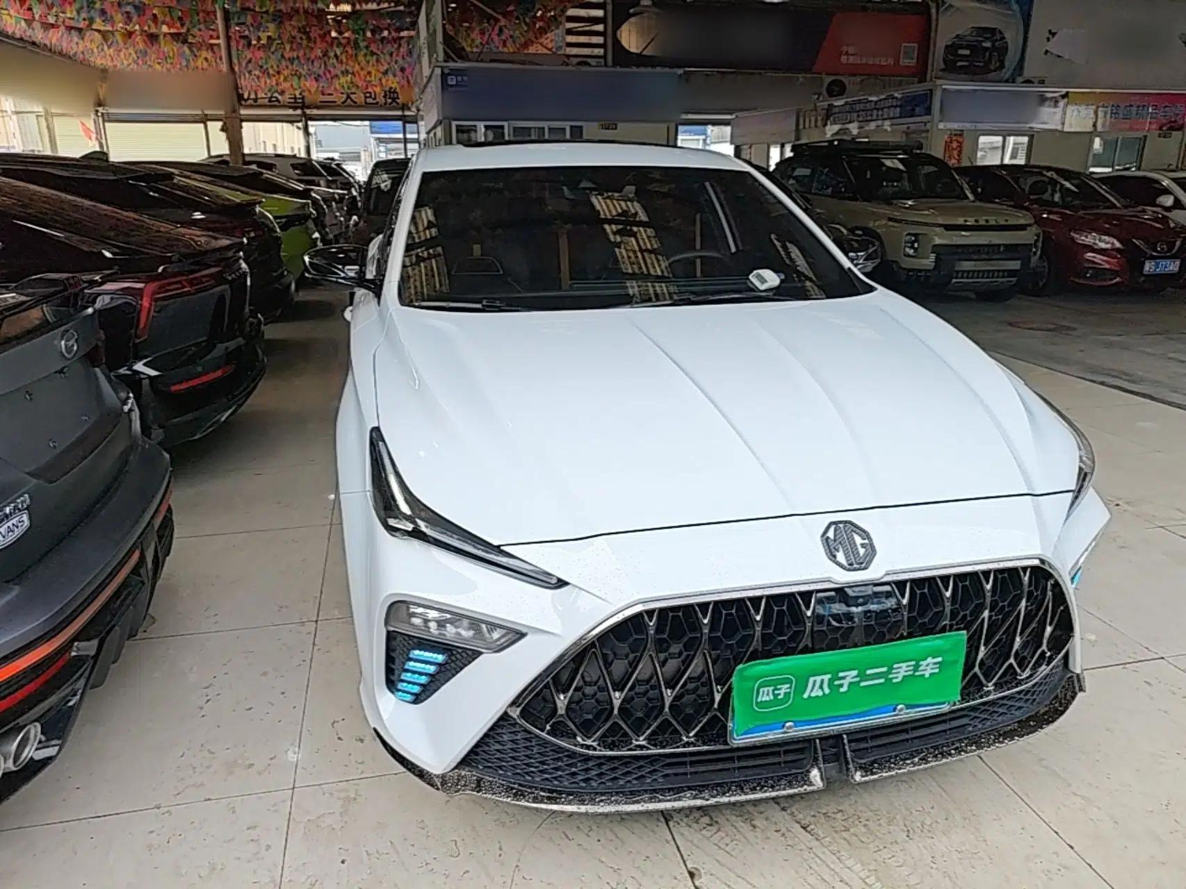 MG 5 Scorpio 2022 1.5T Trophy Sport Luxurious Edition — миниатюра 3