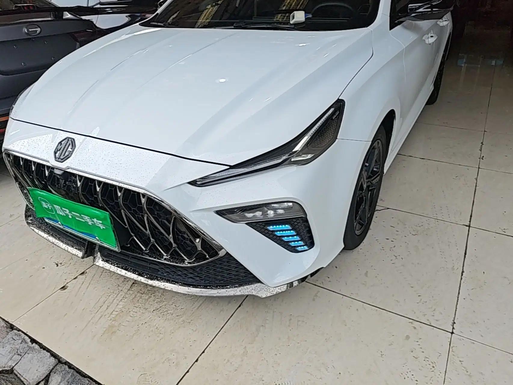 MG 5 Scorpio 2022 1.5T Trophy Sport Luxurious Edition — миниатюра 8