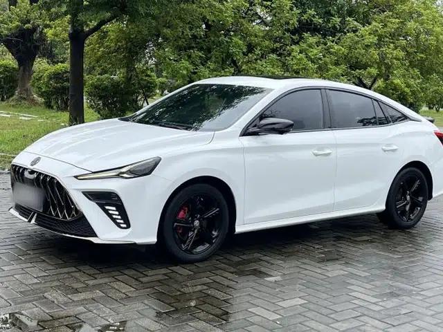 MG 5 Scorpio 2022 1.5T Trophy Sport Luxurious Edition