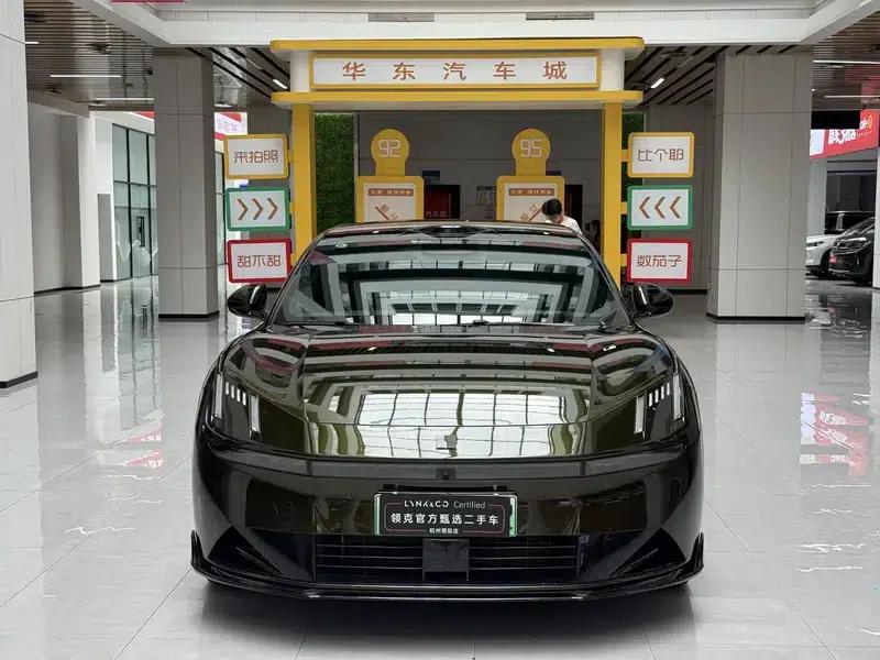 Lynk & Co 10 EM-P 2025 240 AWD Ultra Sport Edition — миниатюра 2
