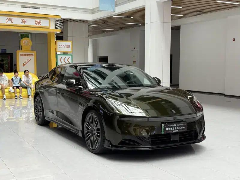 Lynk & Co 10 EM-P 2025 240 AWD Ultra Sport Edition — миниатюра 3