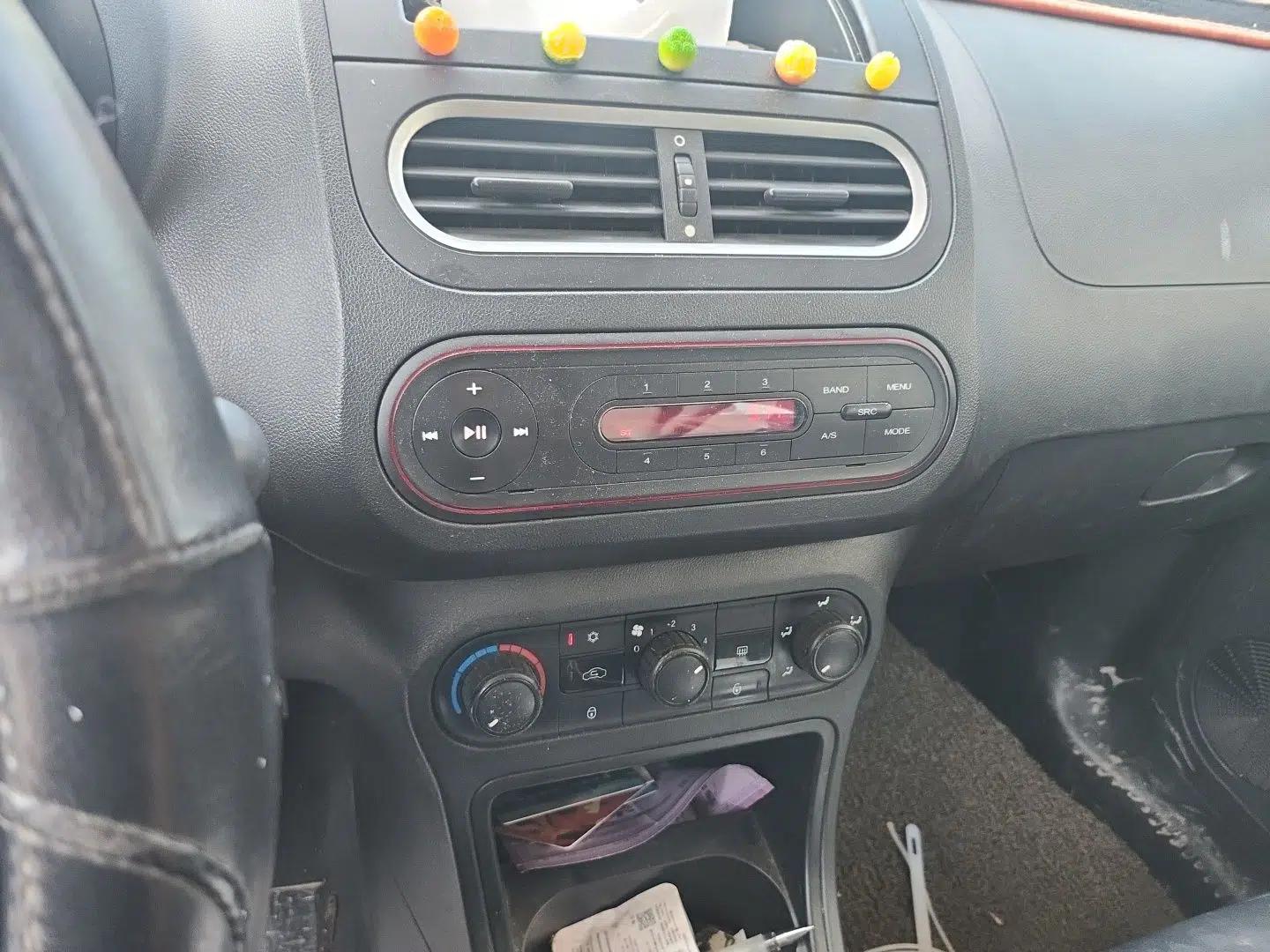 MG 3 2016 1.3L Manual Comfort Edition — миниатюра 13