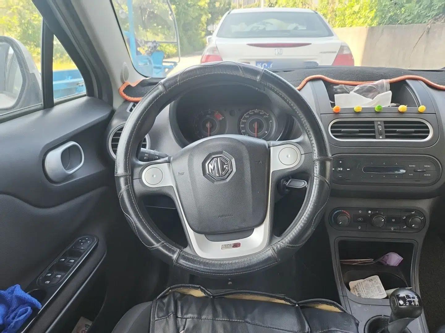 MG 3 2016 1.3L Manual Comfort Edition — миниатюра 10
