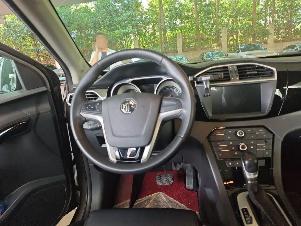 MG GS 2015 1.5TGI TST Luxury Edition — миниатюра 10