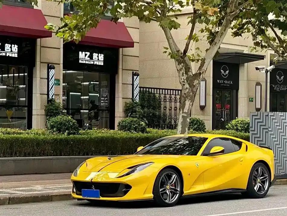 Ferrari 812 2017 6.5L Superfast — миниатюра 1