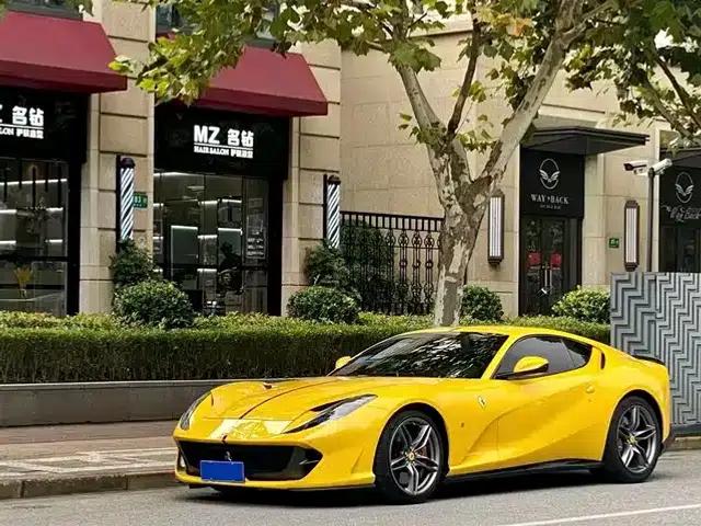 Ferrari 812 2017 6.5L Superfast